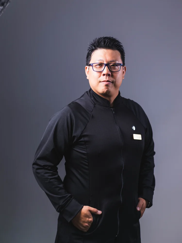 Dr. Willian Akinori Saito, fundador da IEM Odontologia Avançada